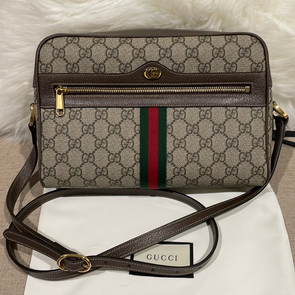 Gucci GG Supreme Medium Bag